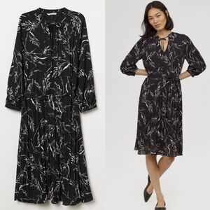 🎄FIRM PRICE🎄H&M pleated wrap dress